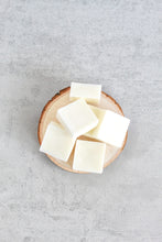 Load image into Gallery viewer, Lavender Soy Wax Melts, Hand Poured, Eco Friendly, 2.5 oz