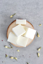 Load image into Gallery viewer, Wildflower Soy Wax Melts, Hand Poured, Eco Friendly, 2.5 oz